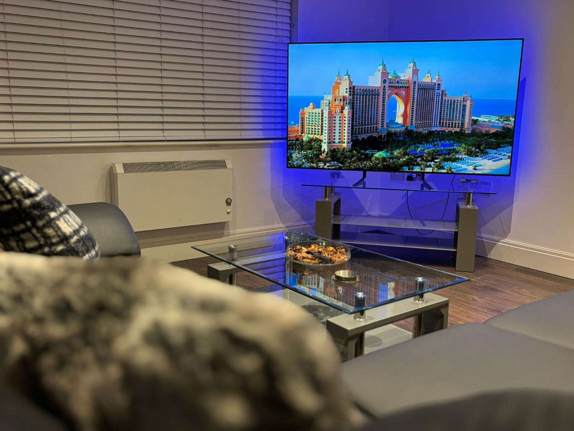 24-7 Secured City Centre Apartments With Free Underground Parking And Wifi バーミンガム エクステリア 写真