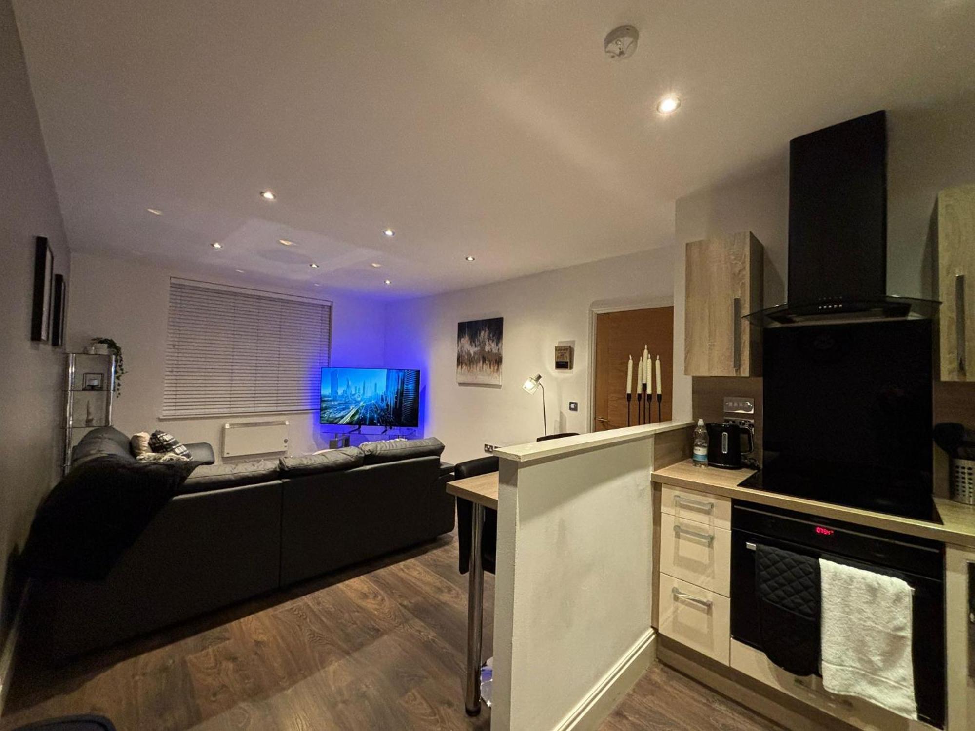 24-7 Secured City Centre Apartments With Free Underground Parking And Wifi バーミンガム エクステリア 写真