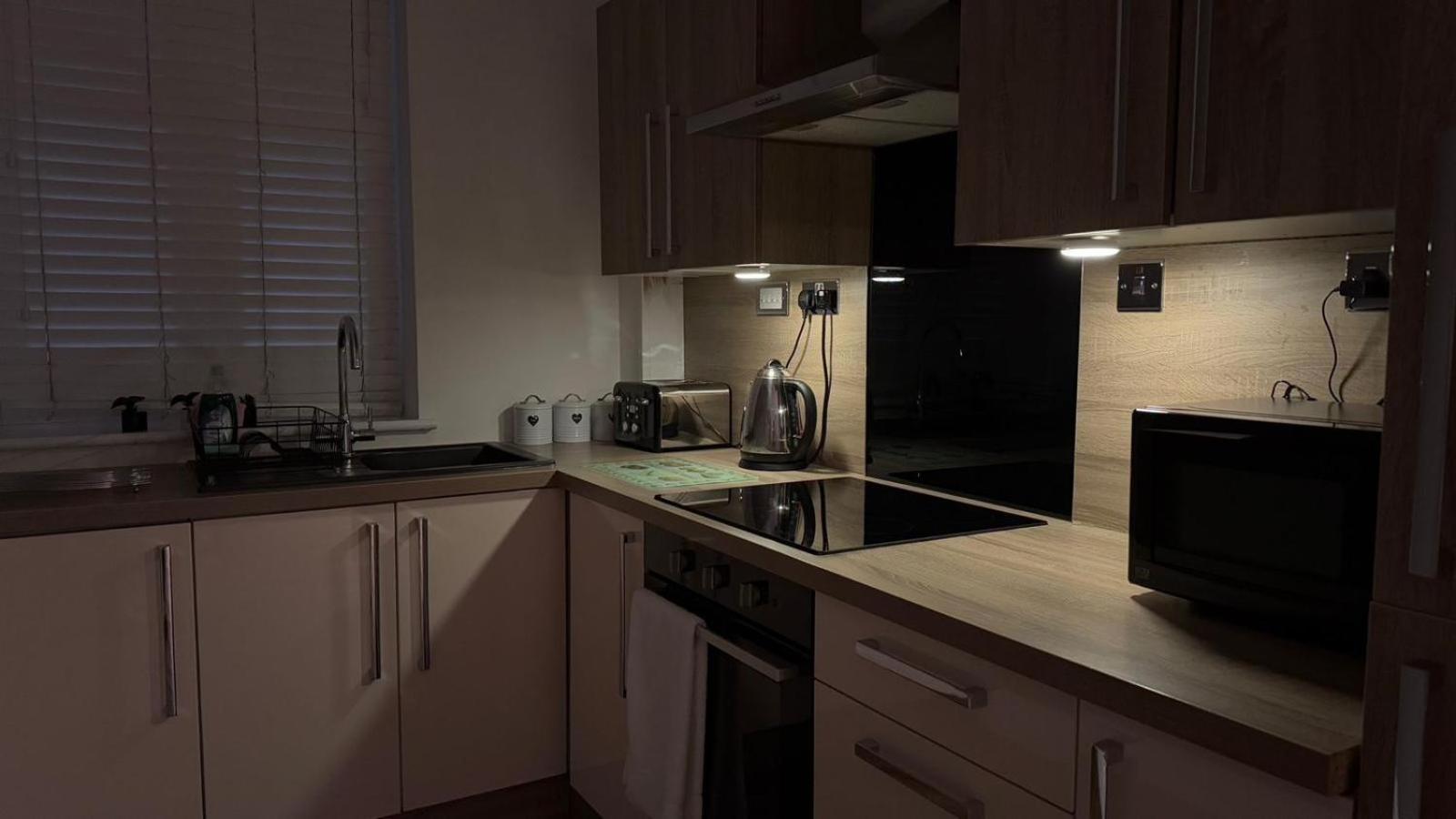 24-7 Secured City Centre Apartments With Free Underground Parking And Wifi バーミンガム エクステリア 写真