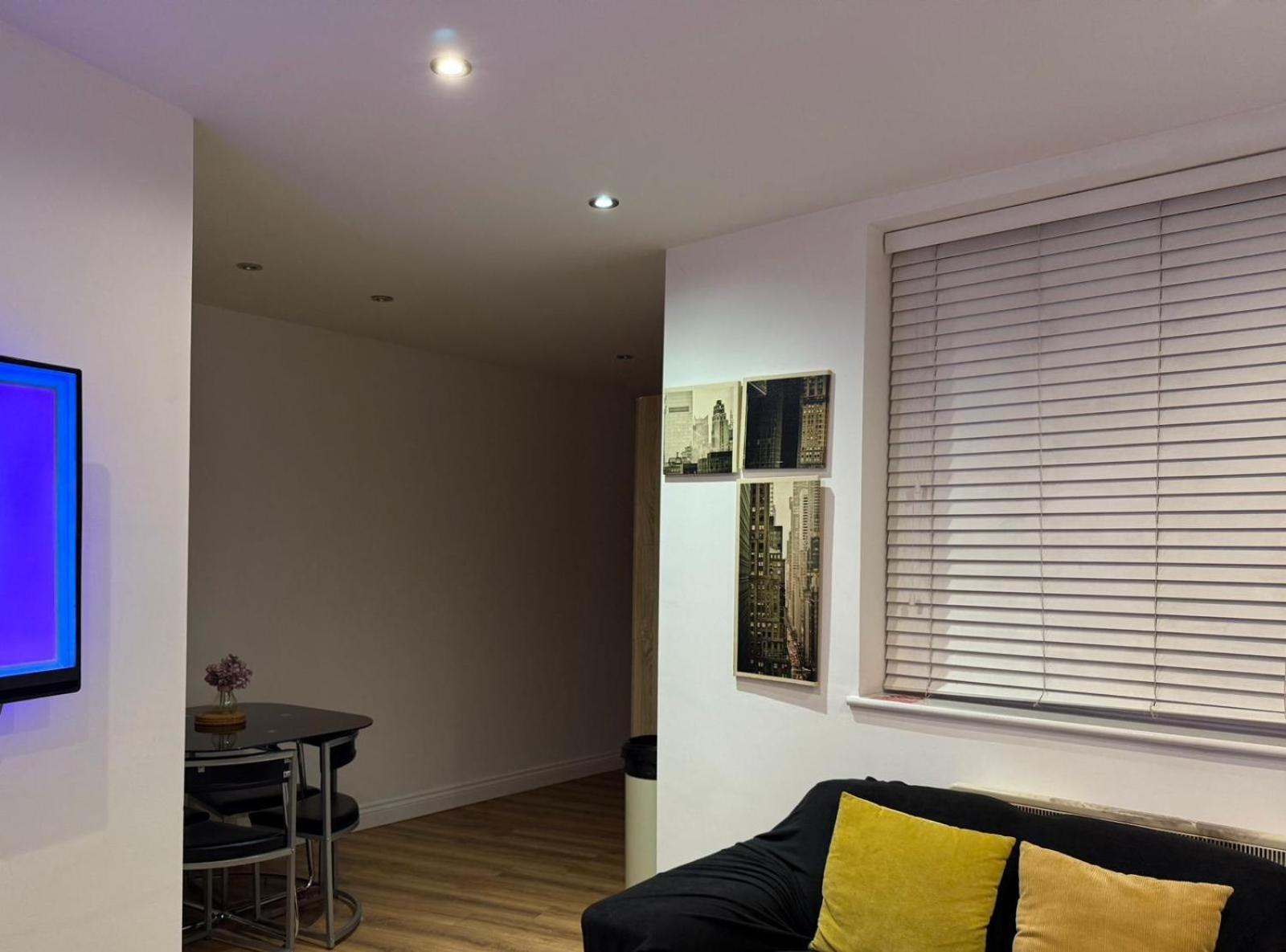 24-7 Secured City Centre Apartments With Free Underground Parking And Wifi バーミンガム エクステリア 写真