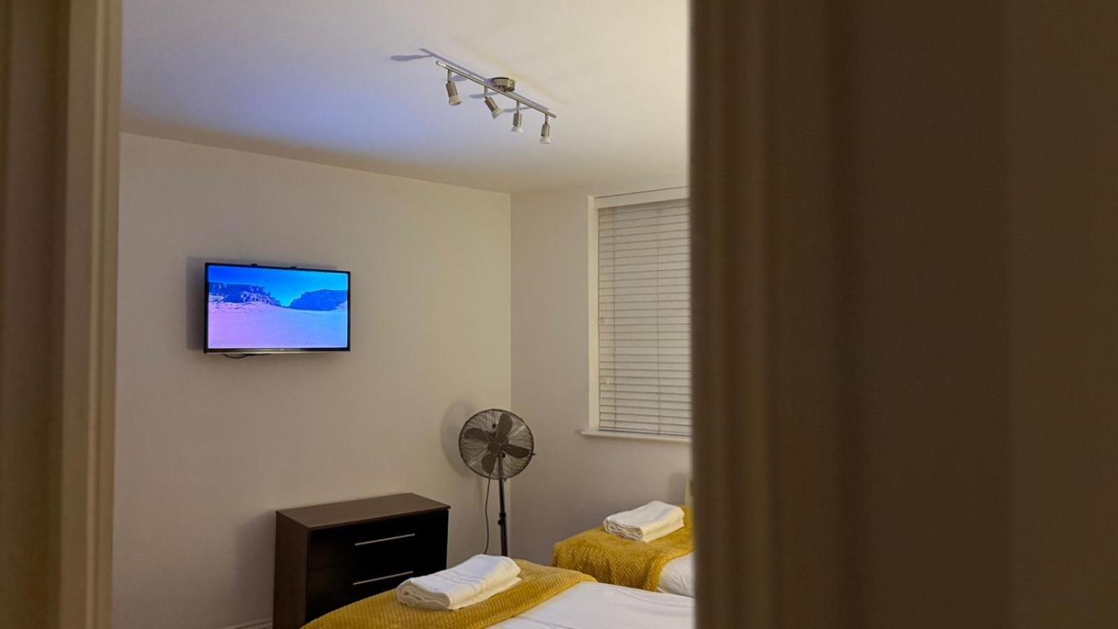 24-7 Secured City Centre Apartments With Free Underground Parking And Wifi バーミンガム エクステリア 写真